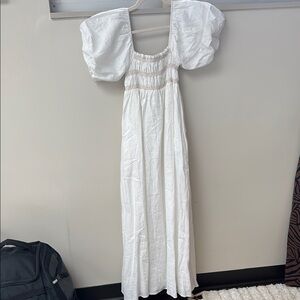 Elegant White Puff Sleeve Dress